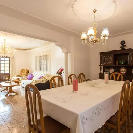 Terrassenhaus Mit Privatem Pool In Holiday home *