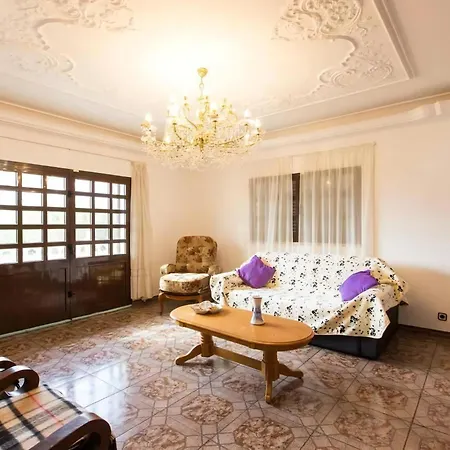 Terrassenhaus Mit Privatem Pool In Nazare